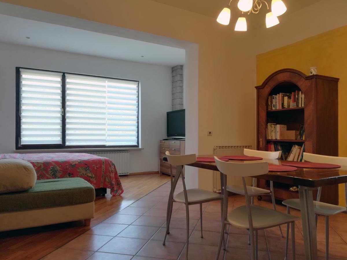 Apartment Seaside Parenzana Comfort With Free Parking